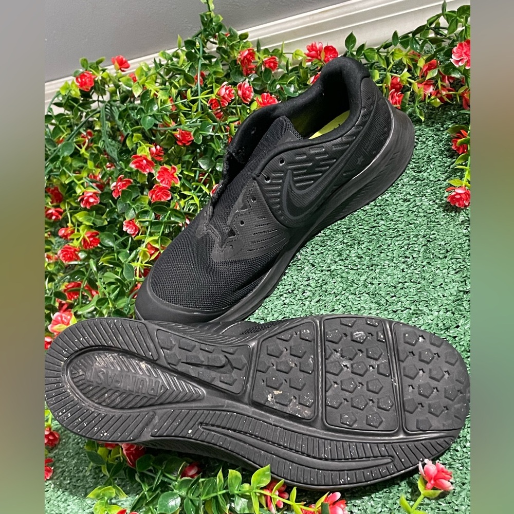 Nike size 4y